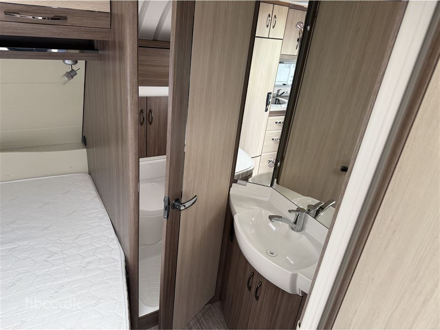 Hobby De Luxe 460 UFe